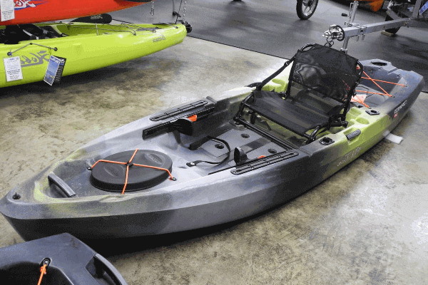 what is the best color for fishing kayak