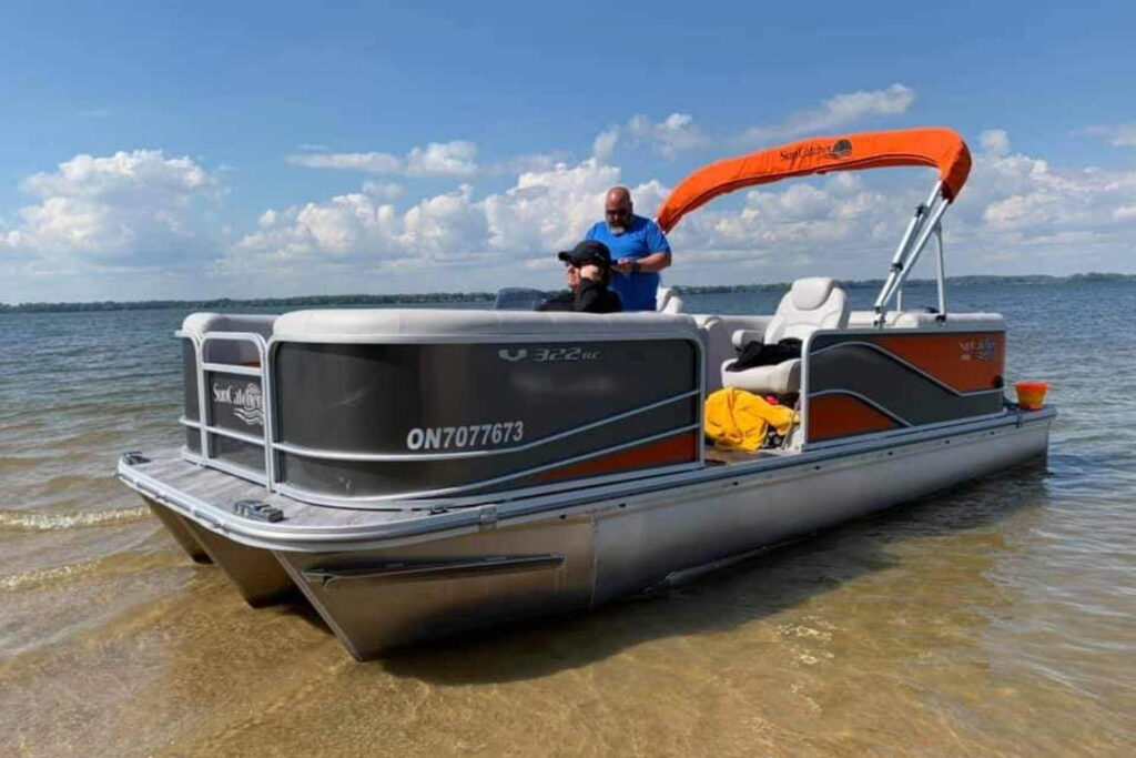 Things to Consider When Installing a Trolling Motor on a Pontoon Boat